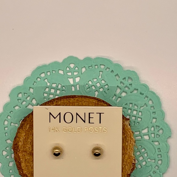 Gold ball post earrings - Picture 2 of 3